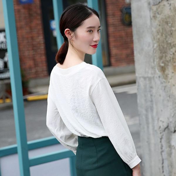 レディース　シフォン　ブラウス　ラウンドネック　シャツ　長袖　トップス　カジュアル　キュート　大人　可愛い　フェミニン　おしゃれ　お出かけ　デイリー　オフィス　普段着　ホワイト　オレンジ　M　L　XL　サイズ　送料無料