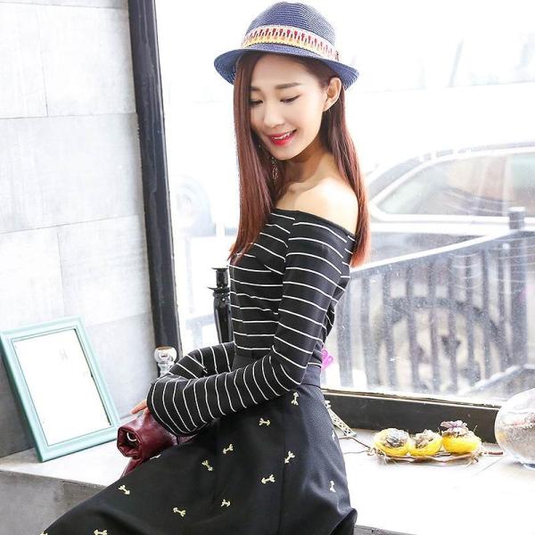 レディース　ボリュームスリーブ　フレアスリーブ　オフショルダー　ロングTシャツ　春　ロンT　長袖　トップス　カジュアル　キュート　大人　可愛い　フェミニン　おしゃれ　お出かけ　普段着　デイリー　ホワイト　ブラック　M　L　XL　サイズ　送料無料