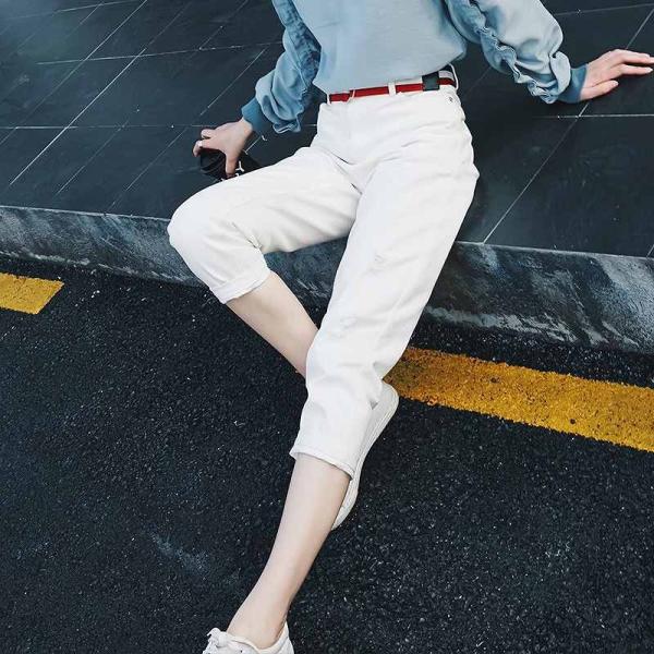 レディース　クロップドパンツ　半端丈　デニム　ジーンズ　ジーパン　無地　ボトムス　カジュアル　キュート　可愛い　フェミニン　きれいめ　エレガント　おしゃれ　お出かけ　デイリー　普段着　ホワイト　M　L　XL　サイズ　送料無料