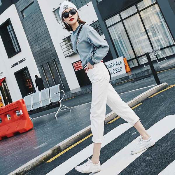 レディース　クロップドパンツ　半端丈　デニム　ジーンズ　ジーパン　無地　ボトムス　カジュアル　キュート　可愛い　フェミニン　きれいめ　エレガント　おしゃれ　お出かけ　デイリー　普段着　ホワイト　M　L　XL　サイズ　送料無料