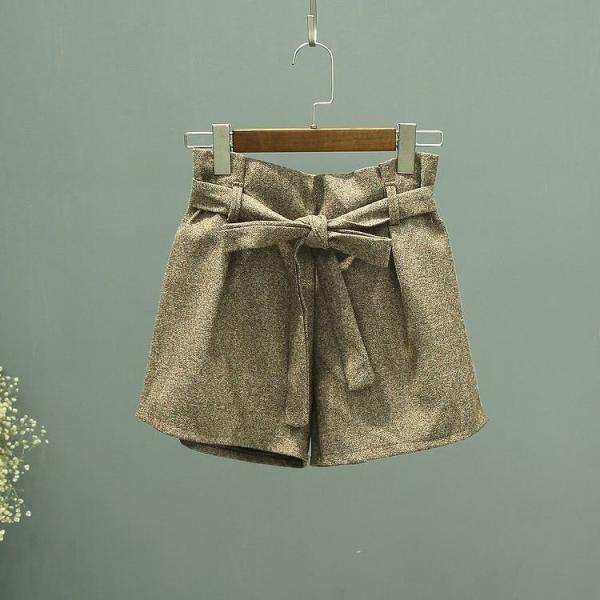 レディース　ショートパンツ　ベルト　ハイウエスト　ボトムス　カジュアル　キュート　可愛い　フェミニン　きれいめ　おしゃれ　お出かけ　デイリー　普段着　カーキ　グレー　ブラック　フリーサイズ　ワンサイズ　送料無料