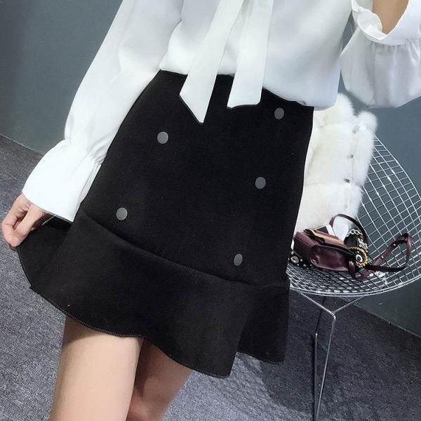 レディース　ハイウエスト　ミニスカート　フレア　ミニ丈　無地　ボトムス　カジュアル　キュート　可愛い　フェミニン　きれいめ　エレガント　上品　おしゃれ　お出かけ　オフィス　デイリー　普段着　ベージュ　ブラウン　ブラック　S　M　L　サイズ　送料無料