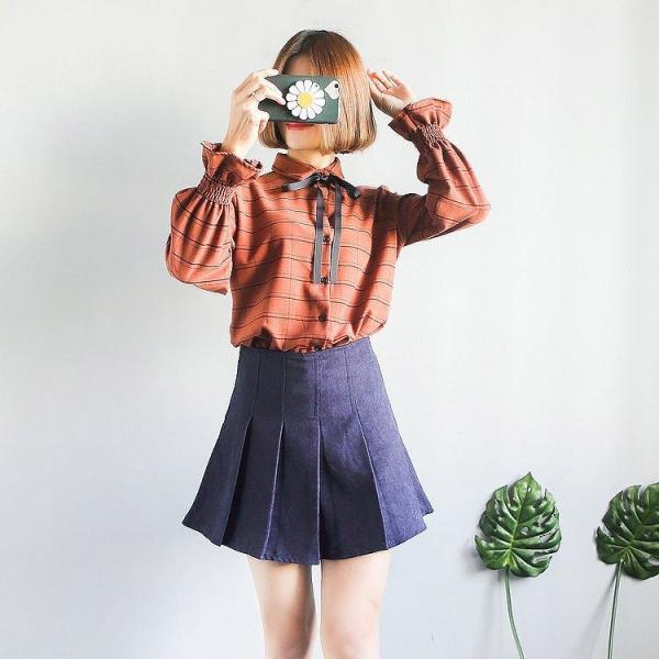 レディース　ボリュームスリーブ　キャンディースリーブ　ブラウス　リボン　シャツ　長袖　トップス　カジュアル　キュート　大人　可愛い　フェミニン　おしゃれ　お出かけ　デイリー　普段着　ベージュ　ホワイト　ブラウン　フリーサイズ　ワンサイズ　送料無料