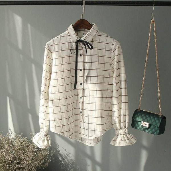 レディース　ボリュームスリーブ　キャンディースリーブ　ブラウス　リボン　シャツ　長袖　トップス　カジュアル　キュート　大人　可愛い　フェミニン　おしゃれ　お出かけ　デイリー　普段着　ベージュ　ホワイト　ブラウン　フリーサイズ　ワンサイズ　送料無料