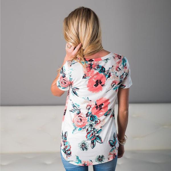 レディース　トップス　Tシャツ　カットソー　半袖　クルーネック　花柄　プリント　総柄　カジュアル　大人可愛い　キュート　フェミニン　おしゃれ　デイリー　お出かけ　デート　ホワイト　S　M　L　XL　送料無料