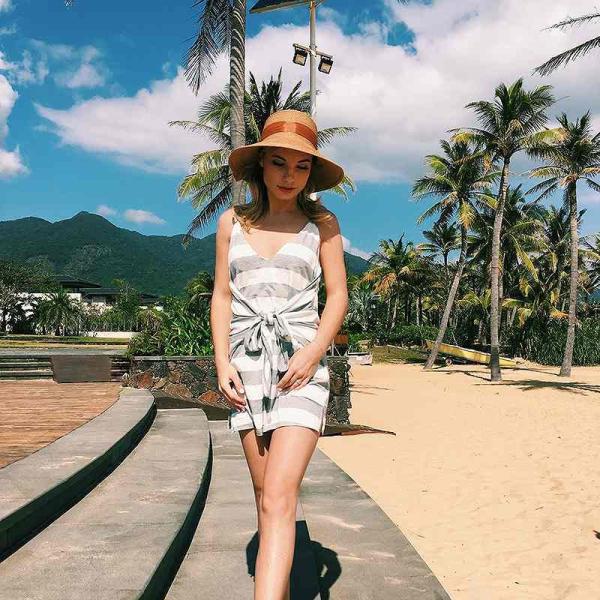 レディース　ワンピース　ノースリーブ　Vネック　膝上丈　ボーダー　サマードレス　フロントリボン　キュート　カジュアル　大人可愛い　フェミニン　デート　お出かけ　デイリー　ホワイト　S　M　L　XL　XXL　送料無料