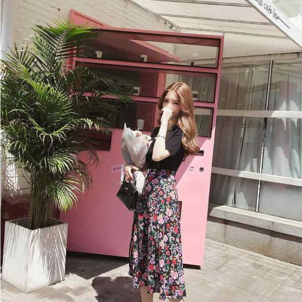 レディース ツーピース Vネック 半袖カットソー＆ロングスカート 無地 花柄 総柄 カジュアル 大人可愛い セクシー フェミニン オフィス デイリー お出かけ デート リゾート パープル ブラック S M L 送料無料