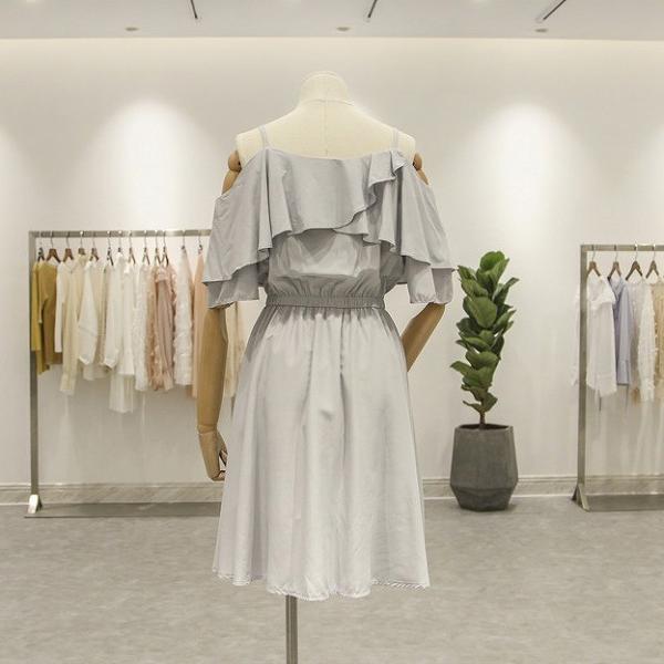 レディース 肩出し 肩見せ オフショルダー 肩紐 ワンピース 無地 シンプル 春 夏 スカート カジュアル キュート 可愛い フェミニン きれいめ 上品 エレガント おしゃれ お出かけ お呼ばれ ホワイト ブルー フリーサイズ ワンサイズ 送料無料