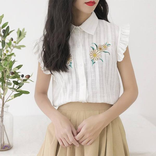 レディース フレア ブラウス キャップスリーブ シャツ 刺繍 花柄 春 夏 トップス カジュアル キュート 可愛い フェミニン きれいめ 上品 エレガント おしゃれ お出かけ オフィス デート デイリー ホワイト ブルー フリーサイズ 送料無料