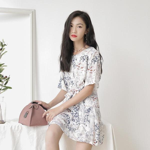 レディース シフォン ワンピース クルーネック 半袖 フレア 花柄 総柄 膝上丈 夏 カジュアル 大人可愛い フェミニン オフィス お出かけ デート デイリー リゾート ホワイト ブルー フリーサイズ 送料無料