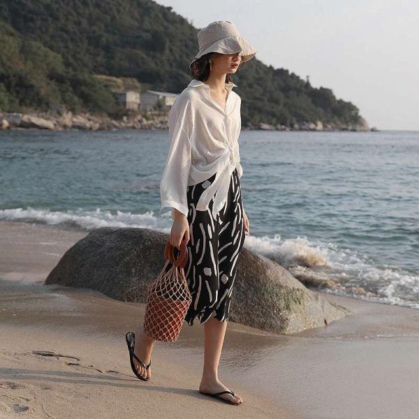 レディース ボトムス スカート 幾何学模様 ミディ丈 エレガント シック カジュアル 大人可愛い フェミニン オフィス お出かけ デート デイリー リゾート ブラック ホワイト S M L 送料無料