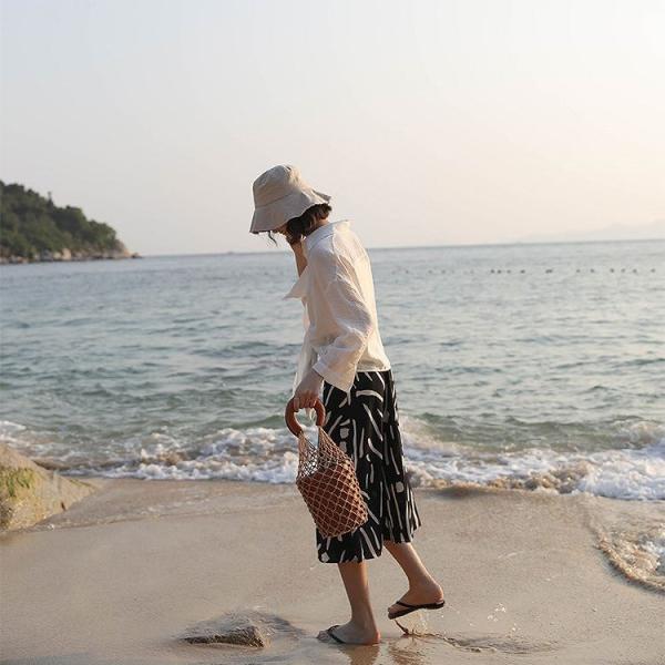 レディース ボトムス スカート 幾何学模様 ミディ丈 エレガント シック カジュアル 大人可愛い フェミニン オフィス お出かけ デート デイリー リゾート ブラック ホワイト S M L 送料無料