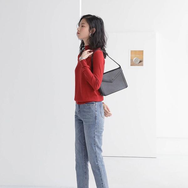 レディース トップス ニット セーター 長袖 クルーネック 薄手 無地 カジュアル 大人可愛い フェミニン オフィス お出かけ デート デイリー レッド ブラウン イエロー ベージュ フリー 送料無料