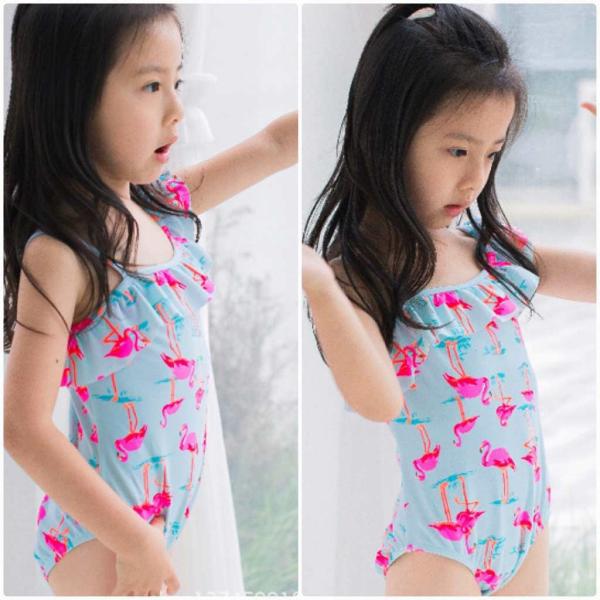 キッズ　ジュニア　女の子　子供　水着　ワンピース　リボン　フリル　フラミンゴ柄　カジュアル　かわいい　キュート　海　プール　スイミング　スクール　ビーチ　リゾート　マリン　海水浴　ブルー　665　775　885　95　105　1112125　送料無料