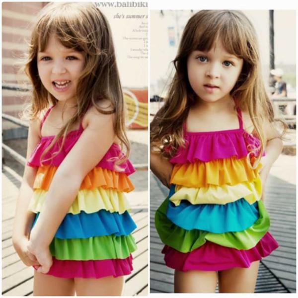 キッズ　ジュニア　女の子　子供　水着　ワンピース　ティアード　無地　フリル　カジュアル　かわいい　キュート　海　プール　スイミング　スクール　ビーチ　リゾート　マリン　海水浴　レインボー　S　M　L　XL　2XL　送料無料