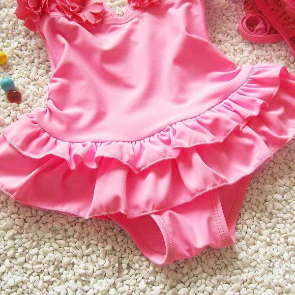 キッズ　女の子　水着　2点セット　帽子付き　スイムキャップ　ワンピース　フリル　海　プール　スイミング　 スイムウェア　水遊び　ビーチ　リゾート　マリン　海水浴　夏休み　旅行　可愛い　キュート　子供用　女児　女子　ジュニア　ピンク　送料無料