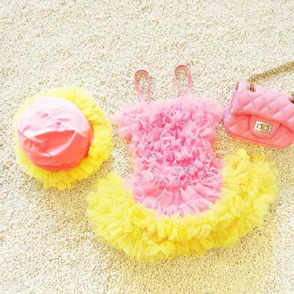 キッズ　女の子　水着　2点セット　帽子付き　フリル　ふわふわ　ワンピース　海　プール　スイミング　 スイムウェア　水遊び　ビーチ　リゾート　マリン　海水浴　夏休み　旅行　可愛い　キュート　子供用　女児　女子　ジュニア　ピンク　パープル　送料無料