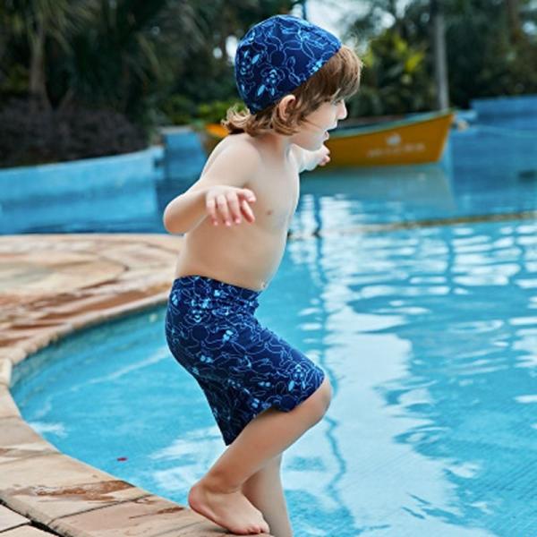 キッズ　ジュニア　男の子　子供　水着　スイムウェア　キャップ付き　サーフパンツ　ウサギ　プリント　カジュアル　かわいい　キュート　海　プール　スイミング　スクール　ビーチ　リゾート　マリン　海水浴　ブルー　M　L　XL　XXL　送料無料