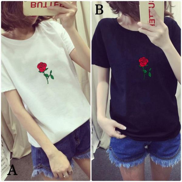 レディース　大きいサイズ　薔薇　Tシャツ　半袖　ショートスリーブ　夏　春　トップス　カジュアル　キュート　大人　可愛い　フェミニン　おしゃれ　お出かけ　普段着　デイリー　ブラック　ホワイト　M　L　XL　2XL　送料無料