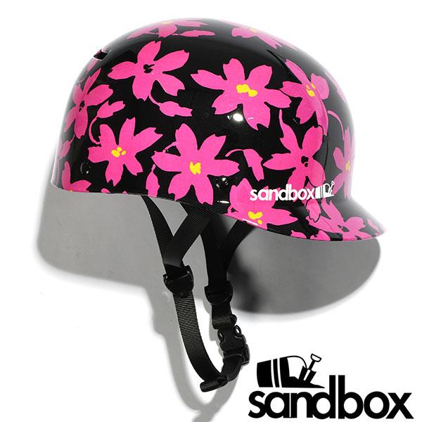 sandbox(サンドボックス) ヘルメットClassic 2.0は、私たちのシグネチャースタイルで、際立った存在であり続けています。ミニマルなデザイン、特許取得のベントシステム、特徴的なつばは、保護性能を損なうことなくスタイルを提供します...