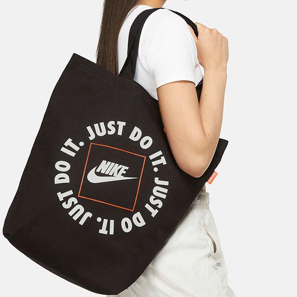 ナイキ トートバッグ メンズ レディース Nike ヘリテージ Jdi グラフィック トートバッグ 16l エコバッグ 買い物 ブラック Cu9266 エレファントsports Paypayモール店 通販 Paypayモール