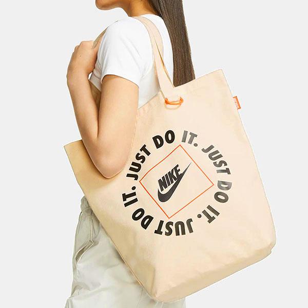 ナイキ トートバッグ メンズ レディース Nike ヘリテージ Jdi グラフィック トートバッグ 16l エコバッグ 買い物 ナチュラル Cu9266 エレファントsports Paypayモール店 通販 Paypayモール