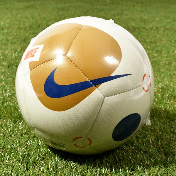 サッカーボール ナイキ フットサルボール 4号 スポーツの人気商品 通販 価格比較 価格 Com