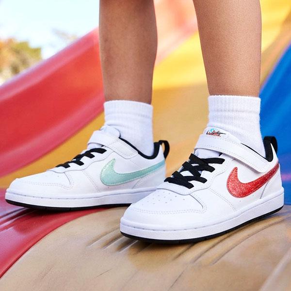 2026秋冬新作  ナイキ スニーカー キッズ NIKE コート ボロー LOW WIN PS 靴 シューズ 子供  子ども ベルクロ 学校 通学 IR1529 100