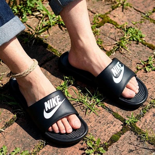 NIKE（ナイキ） サンダル メンズ レディース ヴィクトリー ワン