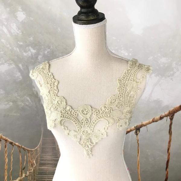 モチーフ ネックラインモチーフ 衣装用 襟モチーフ 服飾 ゴールド 豪華 ダンス衣装 レオタード バトンモチーフ バレエ衣装 コスプレ 舞台衣装 ロイヤルモチーフ フィギアスケート ビンテージ