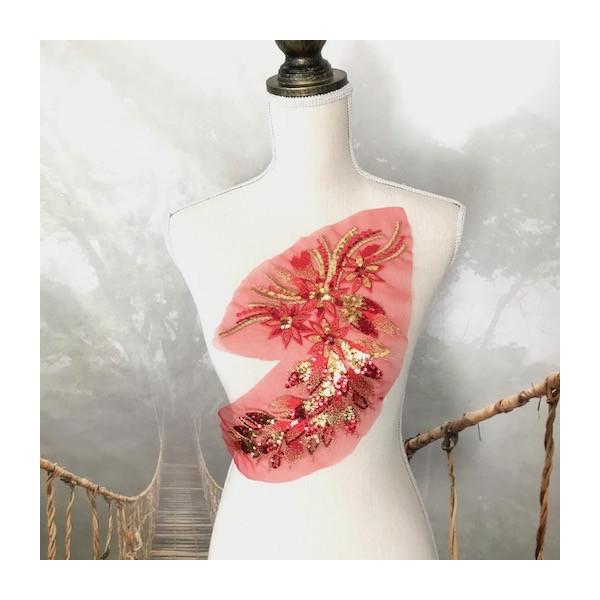 花柄 ・フェザー模様の刺繍チュールモチーフです。スパンコール付きでとても高級感のあるキラキラ刺繍チュールのモチーフです。社交ダンス、バトントワリング、レオタード、ベリーダンス、フィギュアスケート、バレエ、ドレス、ステージ衣装、ハンドメイド材...