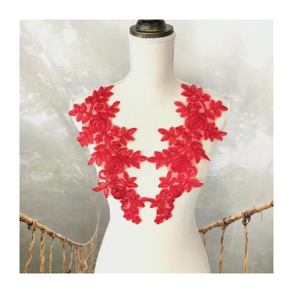 衣装 チュールモチーフセットになります。新体操、社交ダンス、バトントワリング、レオタード、ベリーダンス、フィギュアスケート、バレエ、ドレス、ステージ衣装、ハンドメイド材料などにお使いいただけます。サイズ：H34cm W13cmカラー：レッド...