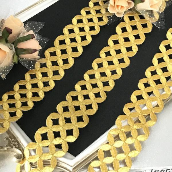 エレガントなゴールドの刺繍ワッペンモチーフブレードです。切り離してモチーフとしても使用ができます。新体操、社交ダンス、バトントワリング、レオタード、ベリーダンス、フィギュアスケート、バレエ、ドレス、ステージ衣装、ハンドメイド材料などにお使い...