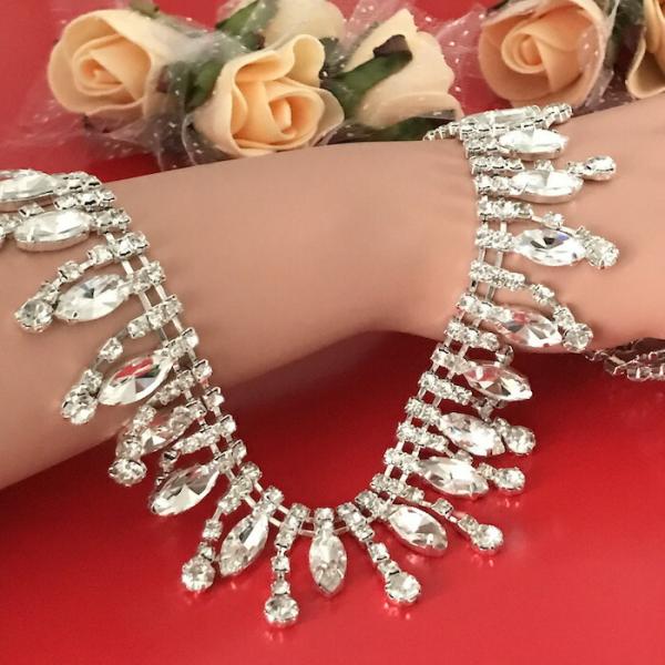 ラインストーン チェーン 花 衣装 装飾 アクセサリー パーツ ビジューチェーン ガラスストーン クリスタル リーフ形 服飾