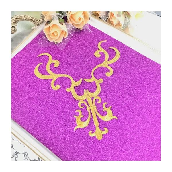 アイロン接着できるゴールドの刺繍ワッペンモチーフになります。新体操、社交ダンス、バトントワリング、レオタード、ベリーダンス、フィギュアスケート、バレエ衣装、ドレス、ステージ衣装、手作り制作などにお使いいただけます。アイロン接着or縫い付けも...