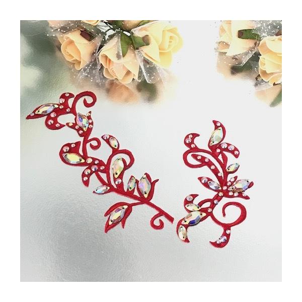 ラインストーン付きレッドの刺繍ワッペンモチーフセットです。新体操、社交ダンス、バトントワリング、レオタード、ベリーダンス、フィギュアスケート、バレエ衣装、ドレス、ステージ衣装、手作り制作などにお使いいただけます。手縫い、ボンドとアイロンで貼...