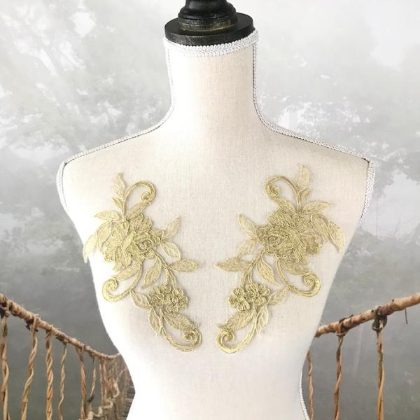 ゴールドのバラ模様のチュールモチーフになります。各種イベント、社交ダンス、ドレス、ステージ衣装、舞台衣装、新体操、バトントワリング、レオタード、演劇、ミュージカル、ベリーダンス、フィギュアスケート、バレエ衣装、ウェディング、パーティーなど、...