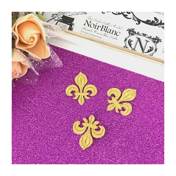 アイロン接着できるスモールサイズのゴールドの刺繍モチーフです。新体操、バレエ衣装、レオタード、バトントワリング 、ドレス、ステージ衣装、小物などに飾り付けるモチーフです。手縫いとアイロンで貼り付けることもできます。サイズ：H3.5cm W3...