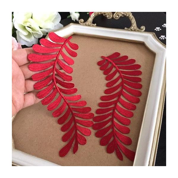 リーフモチーフワッペンセットになります。切り取って色々アレンジができます。簡単にアイロン接着できますのでお洋服と小物の制作はもちろん、社交ダンス、バトントワリング、レオタード、フィギュアスケート、バレエ、ドレス、ステージ衣装、ハンドメイド作...