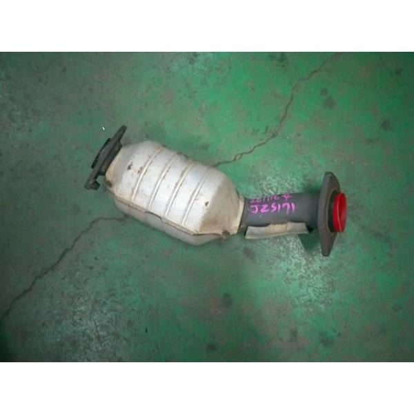 触媒 18 クラウン GD8 トヨタ 純正 キャタライザー コンデンサー