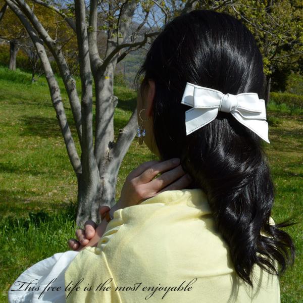 ヘアアクセサリー バレッタ 大きめ リボン レザー調 大人 可愛い