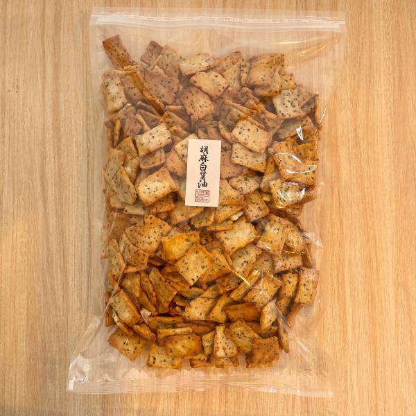 ＜原材料＞餅米（宮城県産）　醤油（小麦、大豆を含む）　砂糖　胡麻、昆布　だし　清酒内容量：800g賞味期限　製造日より６０日保存方法　直射日光、高温・多湿を避け、常温で保存栄養成分表示（100gあたり）エネルギー742kcal、たんぱく質1...