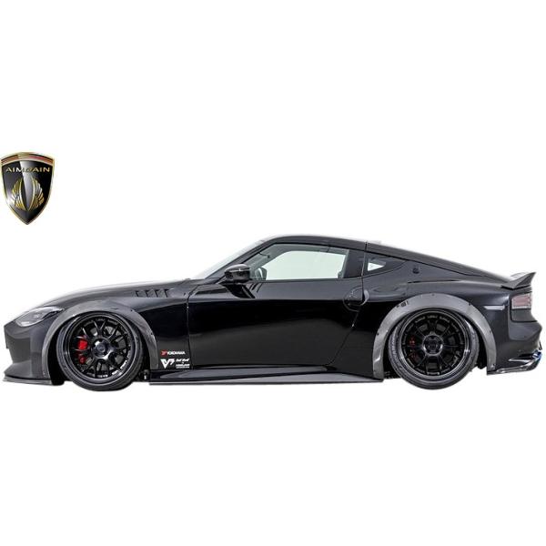 【レア品・日本未入荷】ウエンブリースタジアムの模型 1/64 日産 フェアレディ Z Version ST Customized Edition 2023
