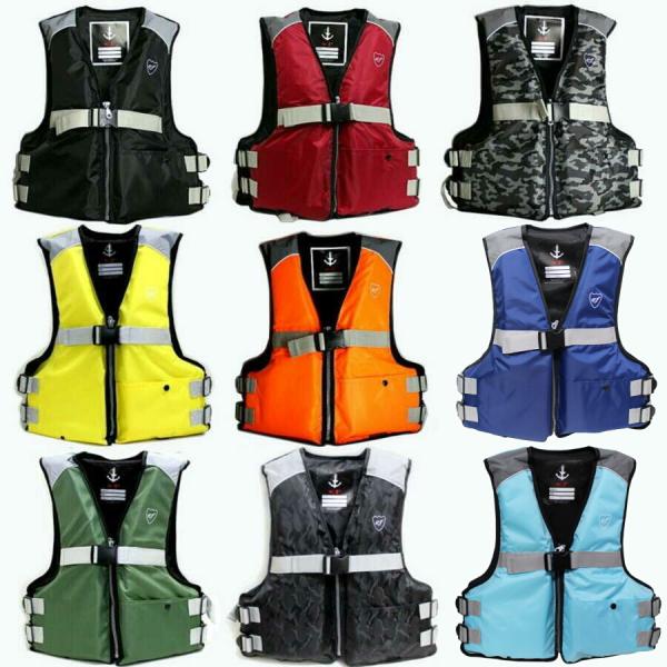 2着セットです。カラーをお選びください。※沖縄県は、申し訳ございませんが送料無料対象外です。フロントのポケット類を省いたシンプルデザインの大人用フローティングベストです。法定備品（日本小型船舶検査認定品ではありませんが十分な浮力があります。...