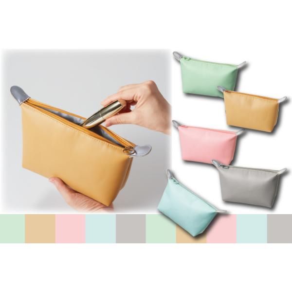 ※西濃運輸メール便で発送致します(送料無料)発送から到着まで5〜10日程かかります。お荷物の追跡はできません。※運送便発送(有償)をご希望の場合は、ご注文確定の一つ前の画面で運送便発送をご選択くださいソフトなPU素材のファスナーポーチ柔らか...