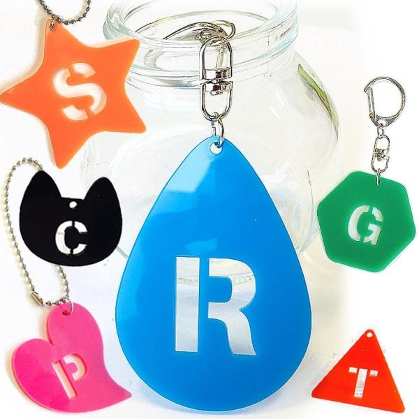 アクリル アルファベット キーホルダー ストラップの人気商品 通販 価格比較 価格 Com