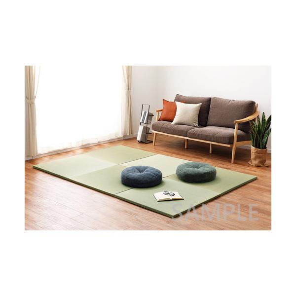 床に並べるだけで簡単に畳のスペ−スが作れる「置き畳」です。軽量なので女性1人でも取り扱いがラクラク。ちょっとした隙間スペ−スを有効活用できるのでキッズ向けのプレイマットからシニアのお昼寝、お父さんお母さんのごろ寝スペ−スまで簡単に作れます。...