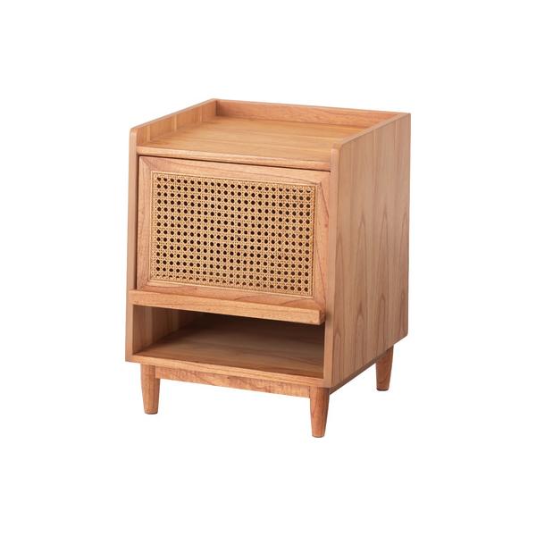 ナチュラルな天然木×かごめ編みラタン使いやすさとデザイン性に着目したシンプルなナイトテーブル。あたたかみのある天然素材を使用しており、1点1点異なる表情を楽しめます。ナイトテーブルとしての使用だけでなく、サイドテーブルやドレッサーなどとして...