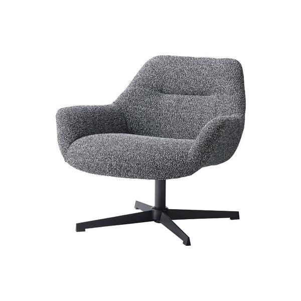 身体を包み込むフォルムで、座り心地を追求したデザインのラウンジチェア。回転式で座り降りもしやすく、デザイン性に加え機能性にもこだわりました。 【材質】スチール (粉体塗装) ポリエステル【機能】回転式【静的耐荷重】80kg【組立】組立式