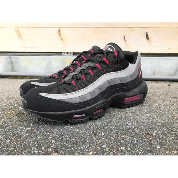 air max 95 black challenge red